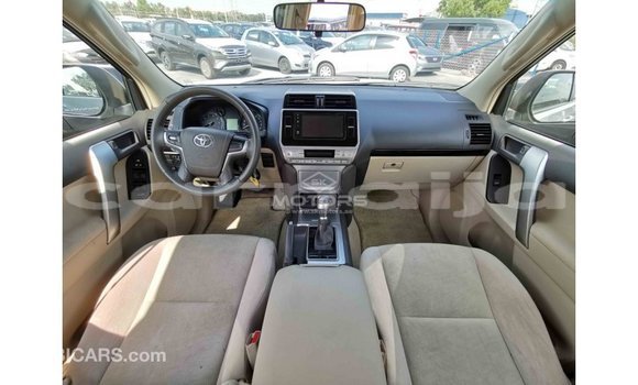 Acheter Import Voiture Toyota Prado Blanc à Import - Dubai, État d'Abia Acheter Import Voiture Toyota Prado Blanc à Import - Dubai, État d'Abia