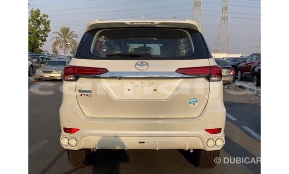 Buy Import Toyota Fortuner White Car in Import - Dubai in Abia State Buy Import Toyota Fortuner White Car in Import - Dubai in Abia State