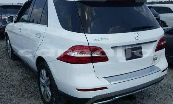Buy Used Mercedes-Benz ML–Class White Car in Daura in Katsina Buy Used Mercedes-Benz ML–Class White Car in Daura in Katsina