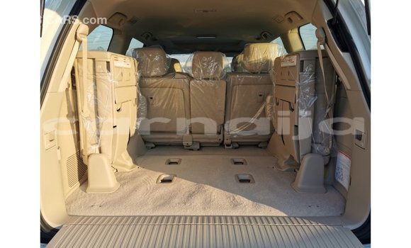 Buy Import Toyota Land Cruiser White Car in Import - Dubai in Abia State Buy Import Toyota Land Cruiser White Car in Import - Dubai in Abia State