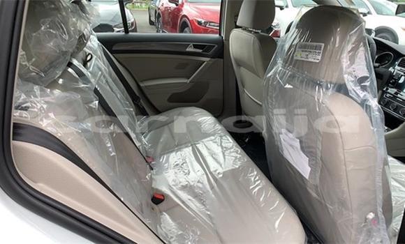 Acheter Import Voiture Volkswagen Golf Blanc à Lagos, État de Lagos Acheter Import Voiture Volkswagen Golf Blanc à Lagos, État de Lagos