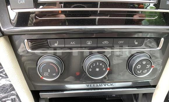 Acheter Import Voiture Volkswagen Golf Blanc à Lagos, État de Lagos Acheter Import Voiture Volkswagen Golf Blanc à Lagos, État de Lagos