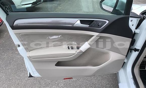 Acheter Import Voiture Volkswagen Golf Blanc à Lagos, État de Lagos Acheter Import Voiture Volkswagen Golf Blanc à Lagos, État de Lagos