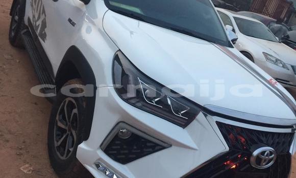 Buy Import Toyota Hilux White Car in Ipokia in Ogun State Buy Import Toyota Hilux White Car in Ipokia in Ogun State