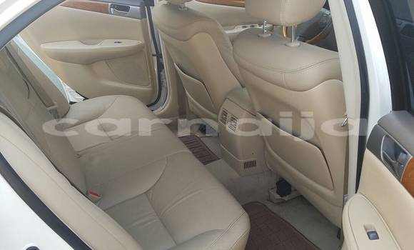 Buy Import Lexus ES 300 White Car in Ipokia in Ogun State Buy Import Lexus ES 300 White Car in Ipokia in Ogun State