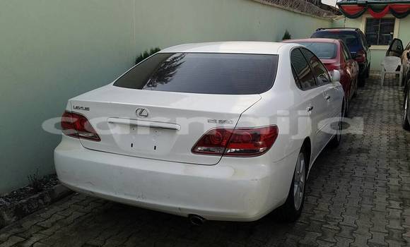 Buy Import Lexus ES 300 White Car in Ipokia in Ogun State Buy Import Lexus ES 300 White Car in Ipokia in Ogun State