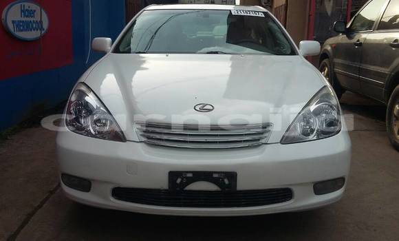 Buy Import Lexus ES 300 White Car in Ipokia in Ogun State Buy Import Lexus ES 300 White Car in Ipokia in Ogun State