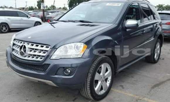 Buy Import Mercedes-Benz ML–Class Blue Car in Daura in Katsina Buy Import Mercedes-Benz ML–Class Blue Car in Daura in Katsina