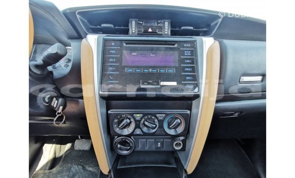 Buy Import Toyota Fortuner White Car in Import - Dubai in Abia State Buy Import Toyota Fortuner White Car in Import - Dubai in Abia State