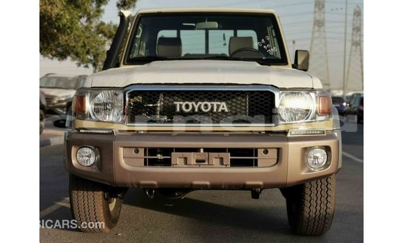 Buy Import Toyota Land Cruiser Beige Car in Import - Dubai in Abia State Buy Import Toyota Land Cruiser Beige Car in Import - Dubai in Abia State