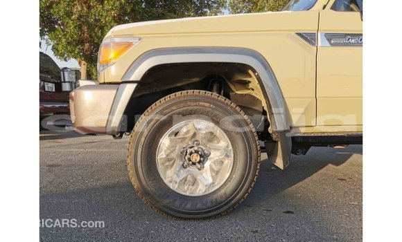 Buy Import Toyota Land Cruiser Beige Car in Import - Dubai in Abia State Buy Import Toyota Land Cruiser Beige Car in Import - Dubai in Abia State