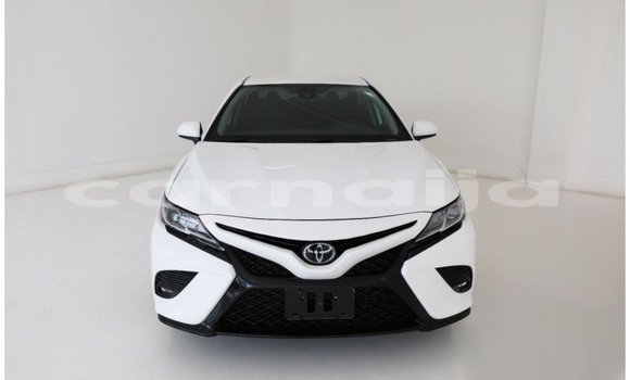 Acheter Import Voiture Toyota Camry Blanc à Import - Dubai, État d'Abia