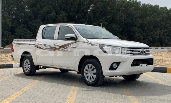 Acheter Import Voiture Toyota Hilux Blanc à Import - Dubai, État d'Abia