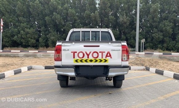 Buy Import Toyota Hilux White Car in Import - Dubai in Abia State Buy Import Toyota Hilux White Car in Import - Dubai in Abia State