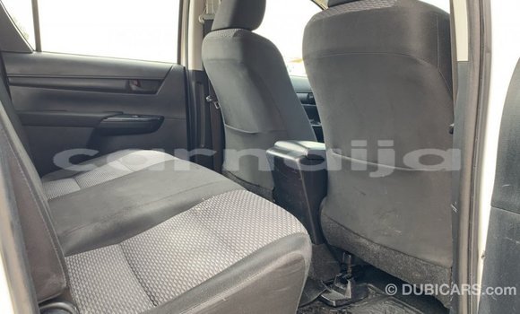 Buy Import Toyota Hilux White Car in Import - Dubai in Abia State Buy Import Toyota Hilux White Car in Import - Dubai in Abia State