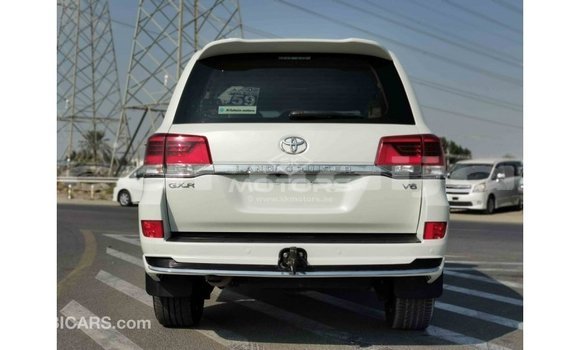 Buy Import Toyota Land Cruiser White Car in Import - Dubai in Abia State Buy Import Toyota Land Cruiser White Car in Import - Dubai in Abia State