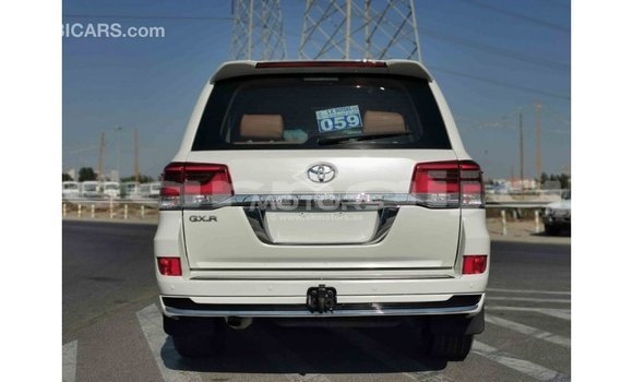 Acheter Import Voiture Toyota Land Cruiser Blanc à Import - Dubai, État d'Abia Acheter Import Voiture Toyota Land Cruiser Blanc à Import - Dubai, État d'Abia