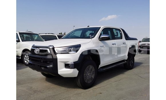 Buy Import Toyota Hilux White Car in Import - Dubai in Abia State