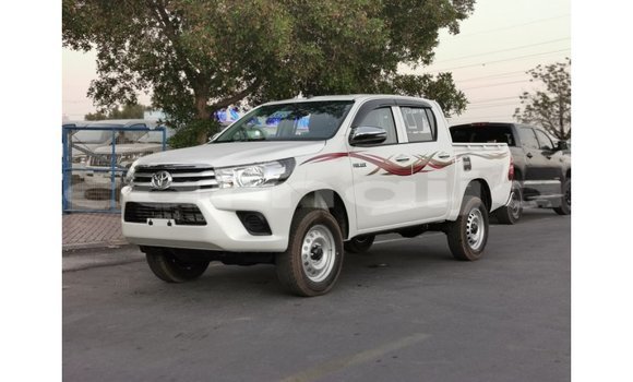 Acheter Import Voiture Toyota Hilux Blanc à Import - Dubai, État d'Abia