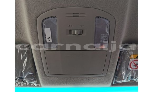 Buy Import Toyota Hilux White Car in Import - Dubai in Abia State Buy Import Toyota Hilux White Car in Import - Dubai in Abia State