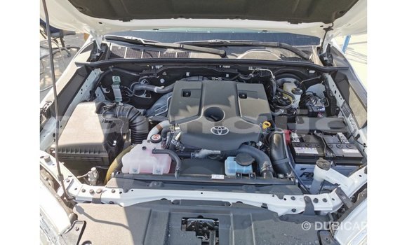 Buy Import Toyota Hilux White Car in Import - Dubai in Abia State Buy Import Toyota Hilux White Car in Import - Dubai in Abia State
