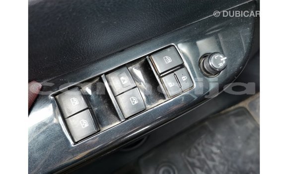 Acheter Import Voiture Toyota Hilux Blanc à Import - Dubai, État d'Abia Acheter Import Voiture Toyota Hilux Blanc à Import - Dubai, État d'Abia