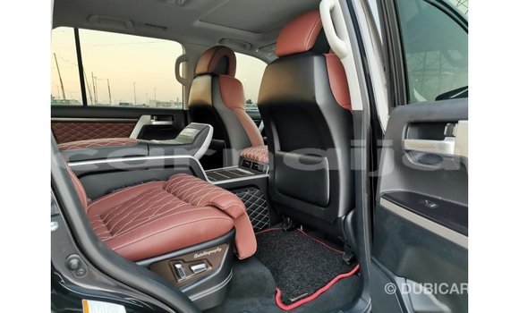 Acheter Import Voiture Toyota Land Cruiser Noir à Import - Dubai, État d'Abia Acheter Import Voiture Toyota Land Cruiser Noir à Import - Dubai, État d'Abia