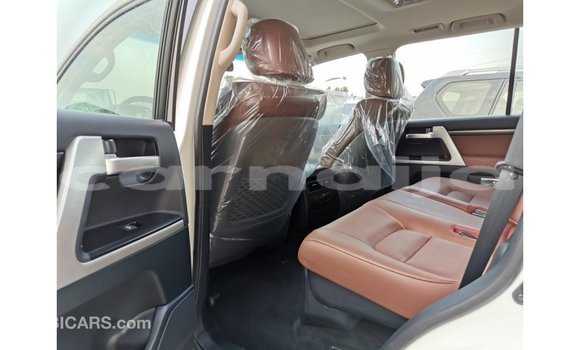 Buy Import Toyota Land Cruiser White Car in Import - Dubai in Abia State Buy Import Toyota Land Cruiser White Car in Import - Dubai in Abia State