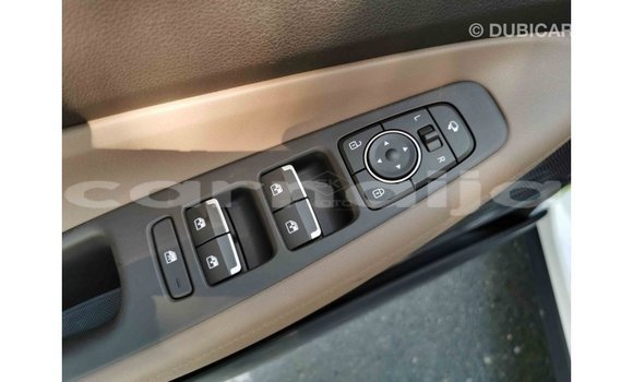 Buy Import Hyundai Santa Fe White Car in Import - Dubai in Abia State Buy Import Hyundai Santa Fe White Car in Import - Dubai in Abia State