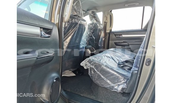 Buy Import Toyota Hilux Green Car in Import - Dubai in Abia State Buy Import Toyota Hilux Green Car in Import - Dubai in Abia State