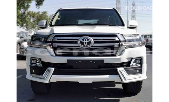Buy Import Toyota Land Cruiser White Car in Import - Dubai in Abia State Buy Import Toyota Land Cruiser White Car in Import - Dubai in Abia State