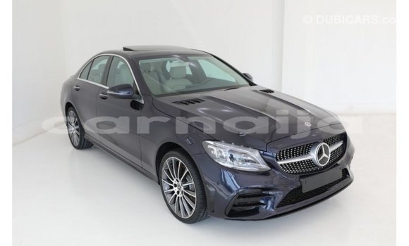 Acheter Import Utilitaire Mercedes‒Benz 1117 Bleu à Import - Dubai, État d'Abia Acheter Import Utilitaire Mercedes‒Benz 1117 Bleu à Import - Dubai, État d'Abia