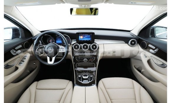 Acheter Import Utilitaire Mercedes‒Benz 1117 Bleu à Import - Dubai, État d'Abia Acheter Import Utilitaire Mercedes‒Benz 1117 Bleu à Import - Dubai, État d'Abia