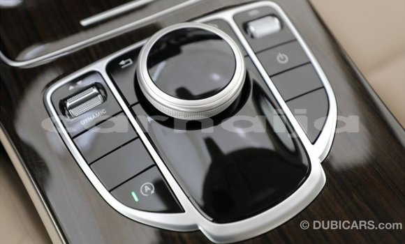 Acheter Import Utilitaire Mercedes‒Benz 1117 Bleu à Import - Dubai, État d'Abia Acheter Import Utilitaire Mercedes‒Benz 1117 Bleu à Import - Dubai, État d'Abia