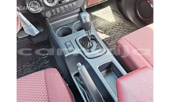 Acheter Import Voiture Toyota Hilux Blanc à Import - Dubai, État d'Abia Acheter Import Voiture Toyota Hilux Blanc à Import - Dubai, État d'Abia