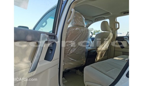Acheter Import Voiture Toyota Prado Blanc à Import - Dubai, État d'Abia Acheter Import Voiture Toyota Prado Blanc à Import - Dubai, État d'Abia