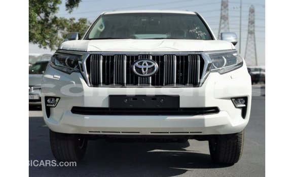 Acheter Import Voiture Toyota Prado Blanc à Import - Dubai, État d'Abia Acheter Import Voiture Toyota Prado Blanc à Import - Dubai, État d'Abia
