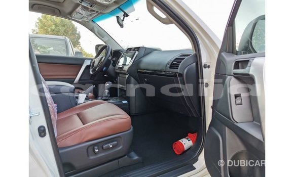 Acheter Import Voiture Toyota Prado Blanc à Import - Dubai, État d'Abia Acheter Import Voiture Toyota Prado Blanc à Import - Dubai, État d'Abia