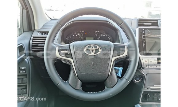 Acheter Import Voiture Toyota Prado Blanc à Import - Dubai, État d'Abia Acheter Import Voiture Toyota Prado Blanc à Import - Dubai, État d'Abia