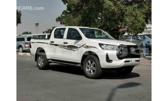 Buy Import Toyota Hilux White Car in Import - Dubai in Abia State Buy Import Toyota Hilux White Car in Import - Dubai in Abia State