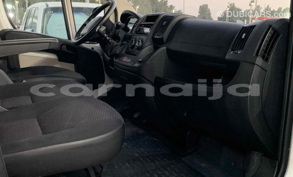 Acheter Import Voiture Peugeot 201 Blanc à Import - Dubai, État d'Abia Acheter Import Voiture Peugeot 201 Blanc à Import - Dubai, État d'Abia