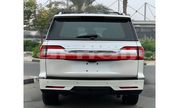 Buy Import Lincoln Navigator White Car in Import - Dubai in Abia State Buy Import Lincoln Navigator White Car in Import - Dubai in Abia State