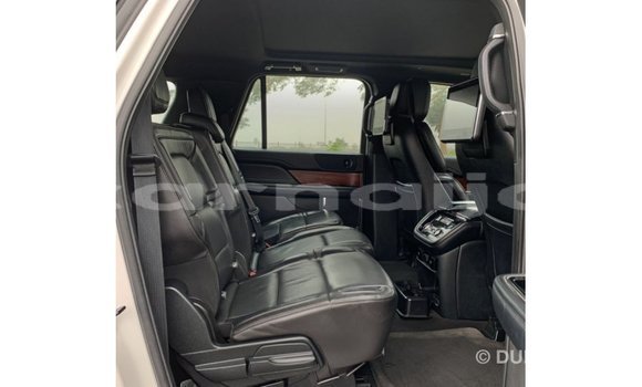 Buy Import Lincoln Navigator White Car in Import - Dubai in Abia State Buy Import Lincoln Navigator White Car in Import - Dubai in Abia State