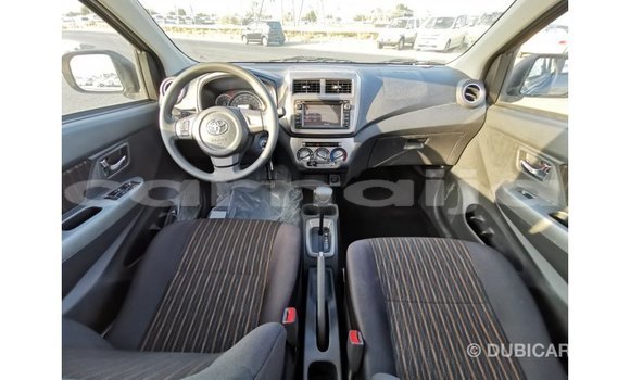 Buy Import Toyota HiAce Other Truck in Import - Dubai in Abia State Buy Import Toyota HiAce Other Truck in Import - Dubai in Abia State