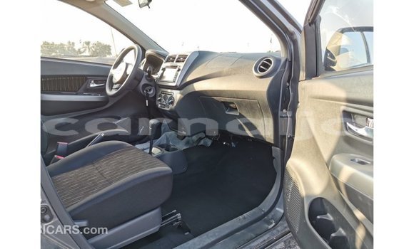 Buy Import Toyota HiAce Other Truck in Import - Dubai in Abia State Buy Import Toyota HiAce Other Truck in Import - Dubai in Abia State