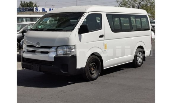 Acheter Import Voiture Toyota Hiace Blanc à Import - Dubai, État d'Abia