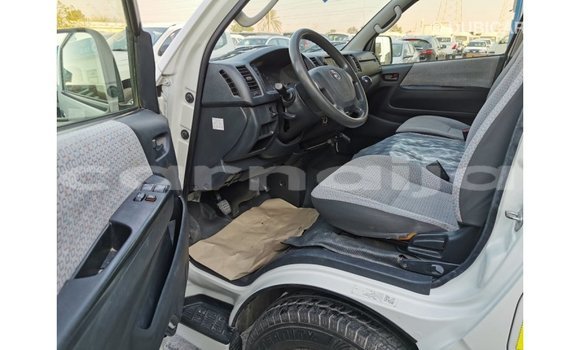 Buy Import Toyota Hiace White Car in Import - Dubai in Abia State Buy Import Toyota Hiace White Car in Import - Dubai in Abia State