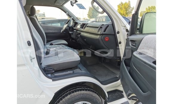 Buy Import Toyota Hiace White Car in Import - Dubai in Abia State Buy Import Toyota Hiace White Car in Import - Dubai in Abia State