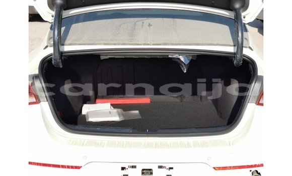 Acheter Import Voiture Kia Optima Blanc à Import - Dubai, État d'Abia Acheter Import Voiture Kia Optima Blanc à Import - Dubai, État d'Abia