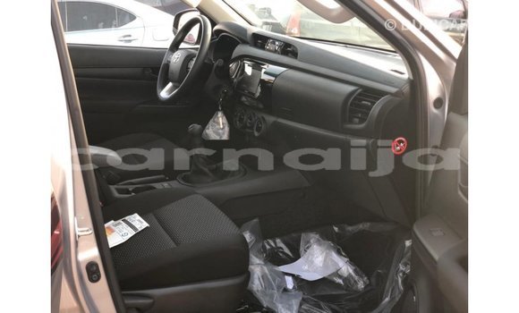 Buy Import Toyota Hilux White Car in Import - Dubai in Abia State Buy Import Toyota Hilux White Car in Import - Dubai in Abia State